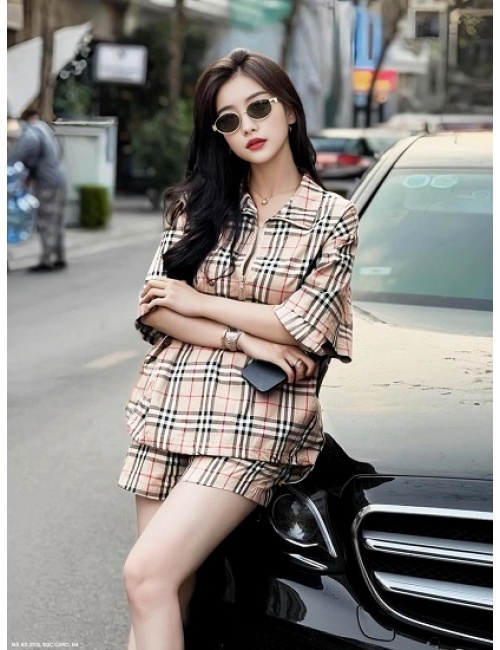 Bộ Sọc Caro Áo Sơ Mi Dây Kéo Tay Ngắn Và Quần Ngắn - 2705