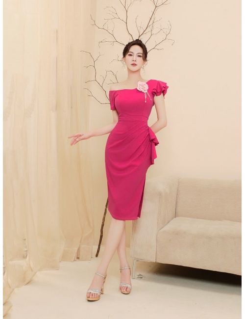 Đầm Ôm Cổ Xéo Dún Eo Ngực Đính Hoa Hồng - 2719