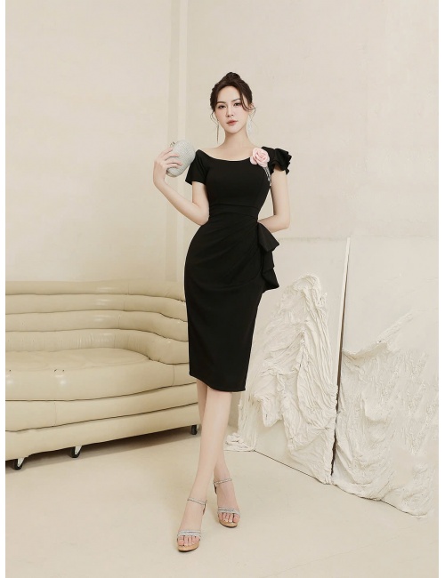 Đầm Ôm Cổ Xéo Dún Eo Ngực Đính Hoa Hồng - 2719