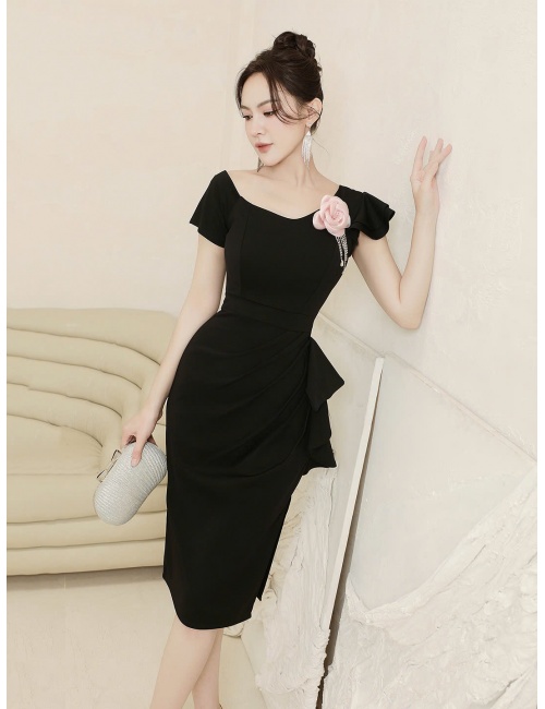 Đầm Ôm Cổ Xéo Dún Eo Ngực Đính Hoa Hồng - 2719