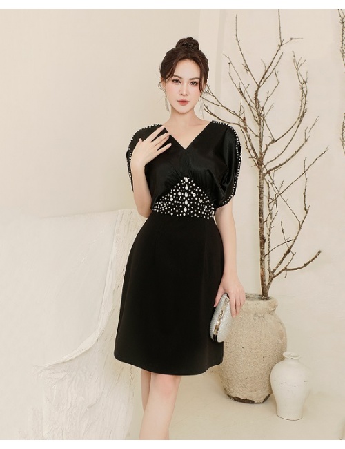 Đầm Dơi Cổ Tim Đính Hạt Pha Lê Lấp Lánh - 2721