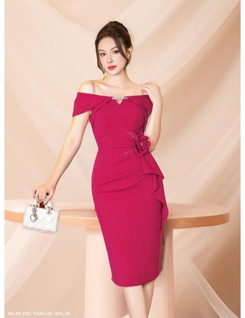 Đầm Ôm 2 Dây Tay Xếp Eo Đính Hoa Hồng - 2723