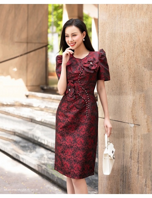 Đầm Ôm Hoa Nổi Sang Trọng - 2732