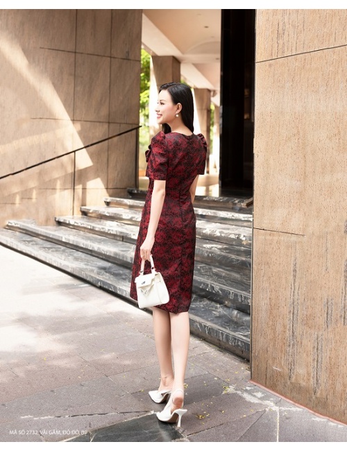 Đầm Ôm Hoa Nổi Sang Trọng - 2732