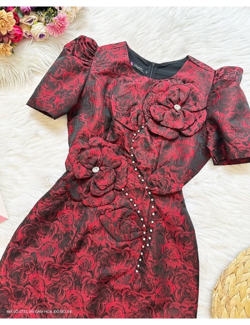 Đầm Ôm Hoa Nổi Sang Trọng - 2732