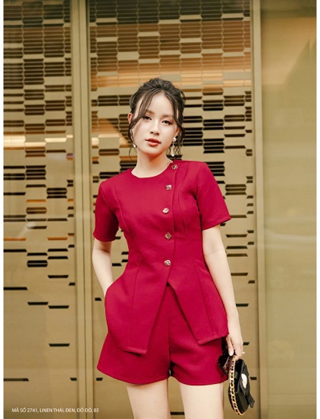 Bộ Áo Và Quần Ngắn Kết 5 Nút - 2741