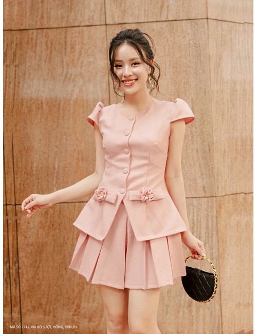 Bộ Áo Và Quần Ngắn Giả Váy Xinh Xắn - 2742