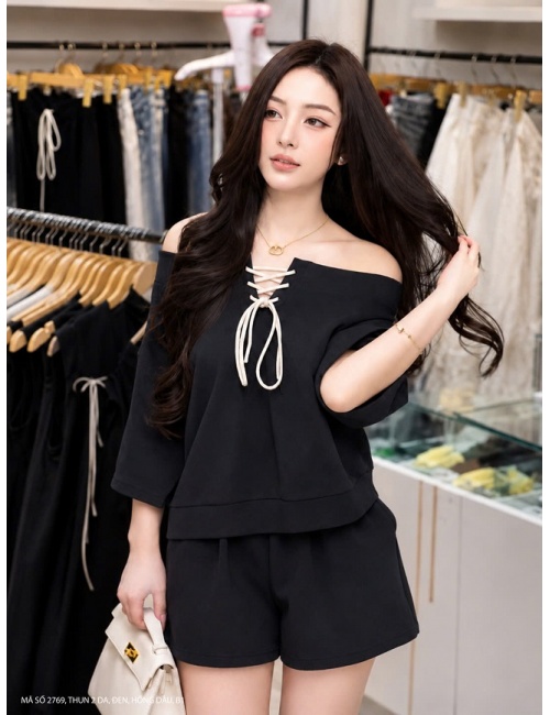 Bộ Áo Và Quần Ngắn Cột Dây Nơ Cổ - 2769