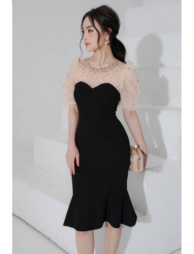 ĐẦM ÔM DÚN LAI CÚP NGỰC PHỐI REN TAY NGẮN - 2355