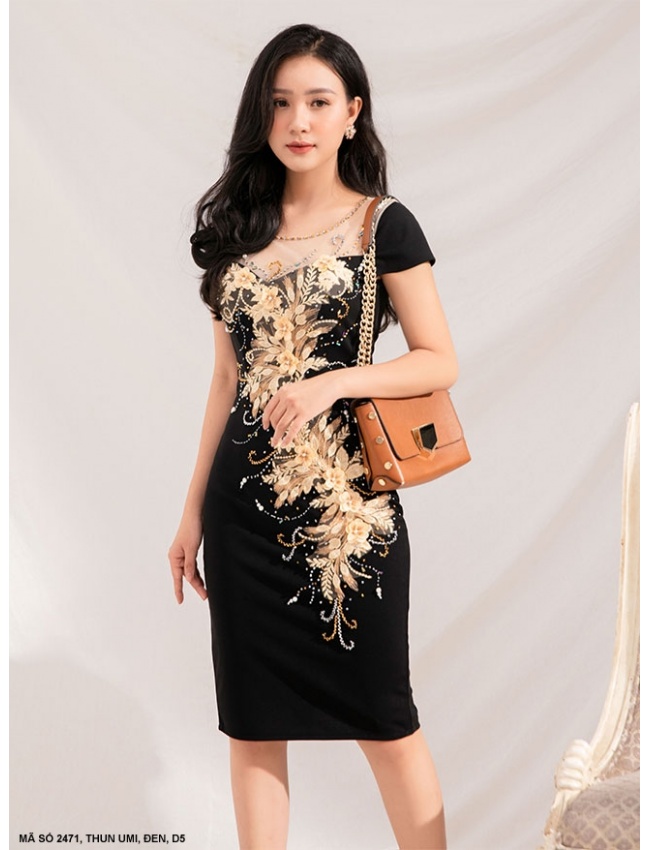 Đầm Trung Niên Thêu Hoa - 2471