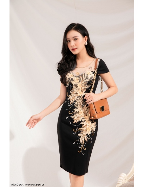 Đầm Trung Niên Thêu Hoa - 2471