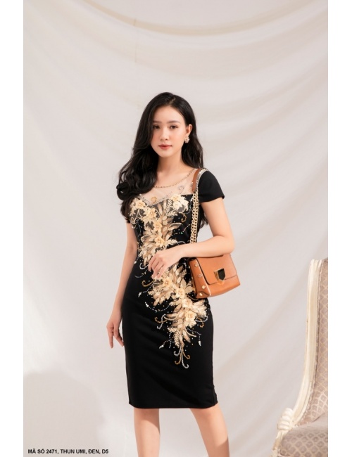 Đầm Trung Niên Thêu Hoa - 2471