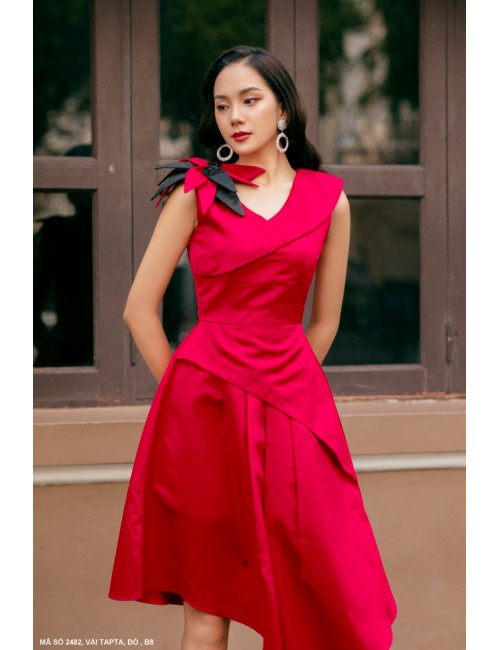 Đầm Xòe Sát Nách Cổ Tim - 2482