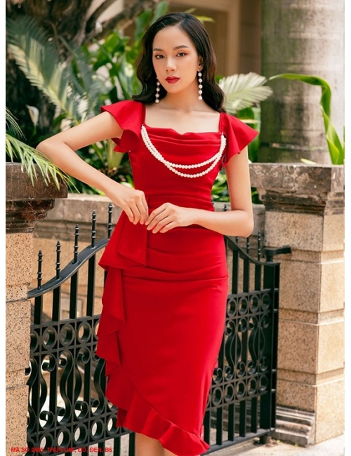 Đầm Ôm Cổ Vuông Dún Đính Chuỗi Hạt - 2485