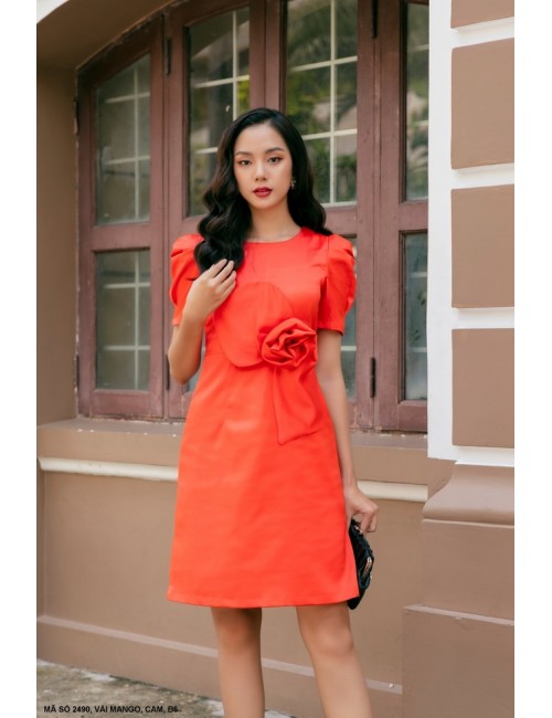 Đầm Cổ Thuyền Tay Ngắn Dún Đính Hoa Trước Ngực - 2490