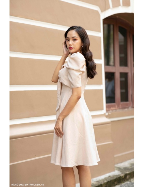 Đầm Xòe Tay Ngắn Phồng Thắt Nơ Trước Ngực - 2492
