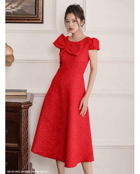 ĐẦM GẤM CỔ THUYỀN ĐÍNH NƠ CỔ SANG TRỌNG-2503