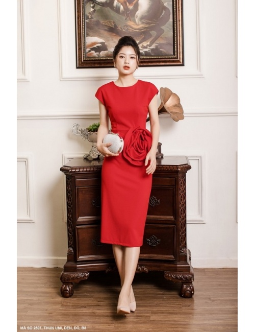 Đầm Ôm Đính Hoa Hồng Lớn Bên Eo - 2507