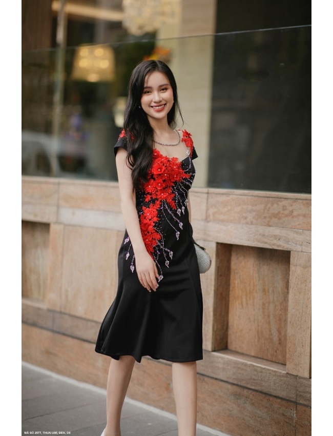 Đầm Trung Niên Phối Ren Hoa - 2577