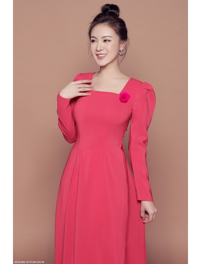 Áo Dài Cổ Vuông - 2590