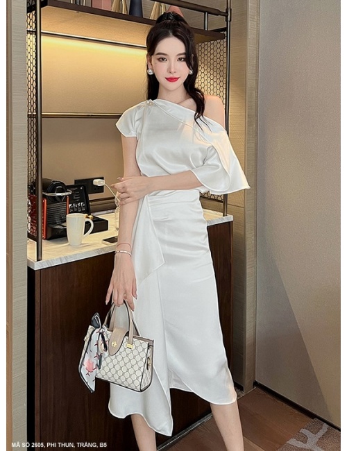 Đầm Trễ Vai 1 Bên Lai Dún Xinh Xắn - 2605
