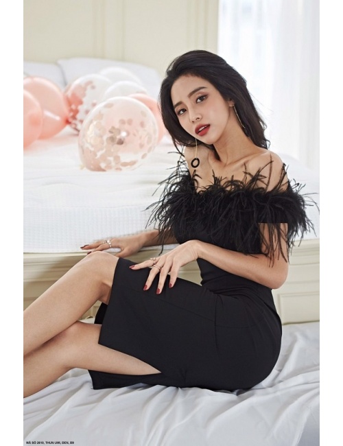 Đầm Ôm Dạ Hội Trễ Vai Lông Ngỗng Sang Trọng