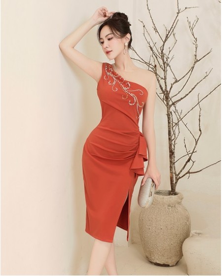 ĐẦM CỔ XÉO DÚN EO NGỰC ĐÍNH HẠT LẤP LÁNH  - 2718