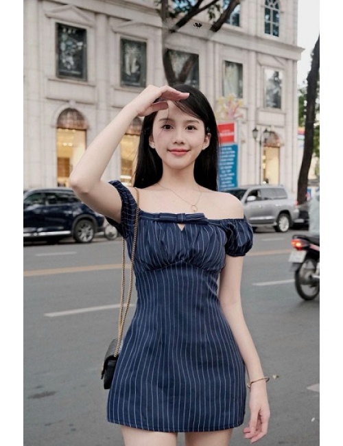 Đầm Sọc Trễ Vai Xinh Xắn - 9040