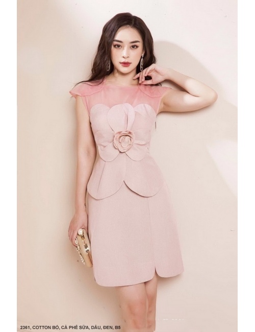Đầm Hình Hoa Hồng Lớn Trước Ngực - 2361