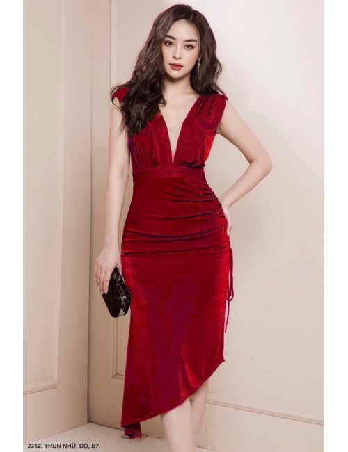 Đầm Ôm Cổ Tim Sâu Lai Xéo - 2362