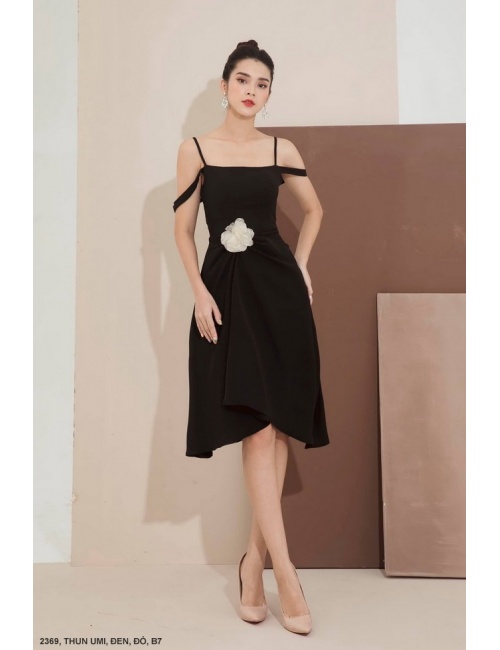 Đầm 2 Dây Eo Đính Hoa Hồng - 2369