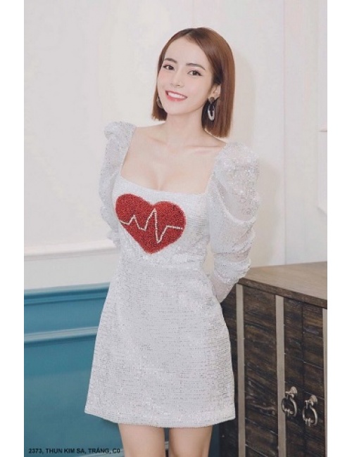 Đầm Tay Lở Cổ Vuông Thêu Trái Tim Trước Ngực - 2373