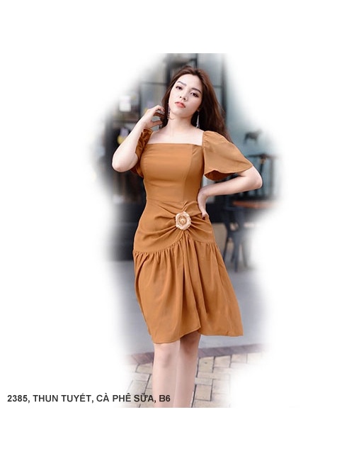 Đầm Cúp Ngực Có Tay Ngắn Eo Đính Hoa Hồng - 2385