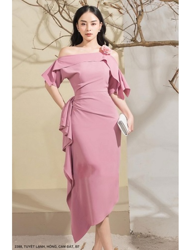 ĐẦM LAI NHỌN HỞ VAI ĐÍNH HOA HỒNG TRƯỚC NGỰC - 2388