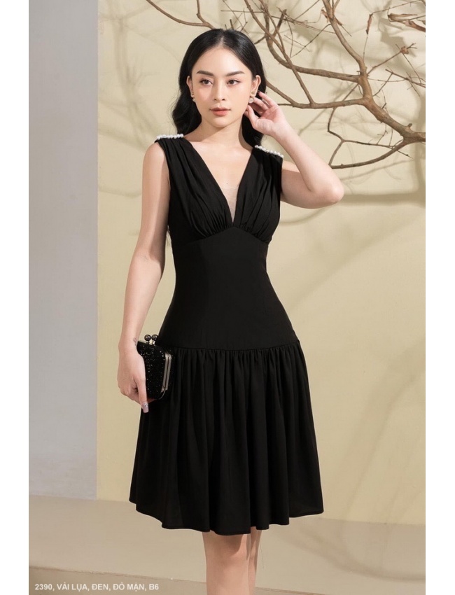 ĐẦM XÒE CỔ TIM - 2390