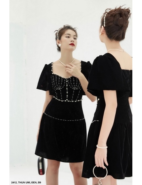 Đầm Cổ Vuông Tay Ngắn Đính Cườm - 2412