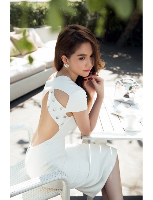 Đầm Ngọc Trinh Chéo Lưng Đính Nút - 101