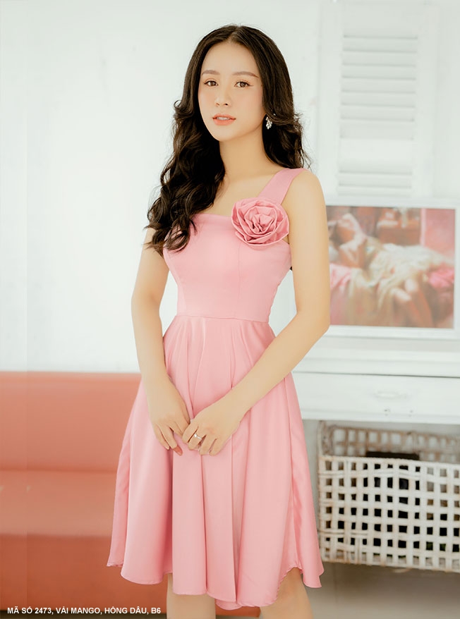 Đầm Xòe Sát Nách Đính Nơ Trước Ngực - 2475 - 2475 chụp thực tế tại Thời Trang Minh Ngọc