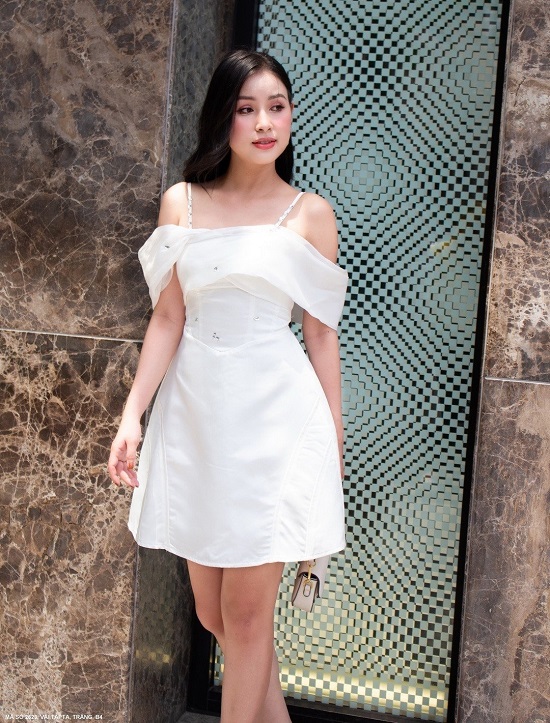 Đầm 2 Dây Trễ Vai Quyến Rũ - 2623 (2623) chụp thực tế - Thời Trang Minh Ngọc