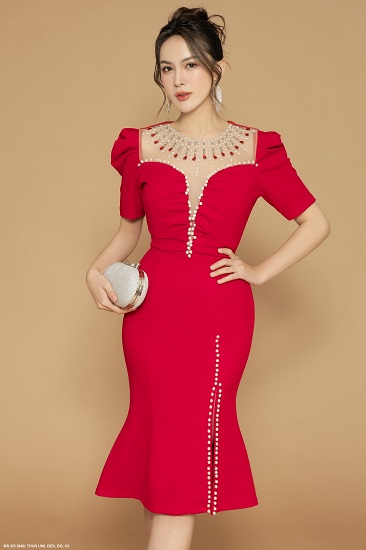 Đầm Ôm Lai Loe Cổ Phối Lưới Đính Ngọc Trai - 2640 (2640) chụp thực tế - Thời Trang Minh Ngọc