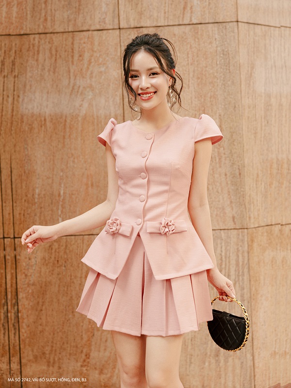 Bộ Áo Và Quần Ngắn Giả Váy Xinh Xắn - 2742 (2742) chụp thực tế - Thời Trang Minh Ngọc