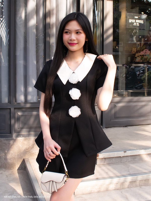 Bộ Áo Và Quần Ngắn Cổ Áo Phối Màu Xinh Xắn - 2745 (2745) chụp thực tế - Thời Trang Minh Ngọc