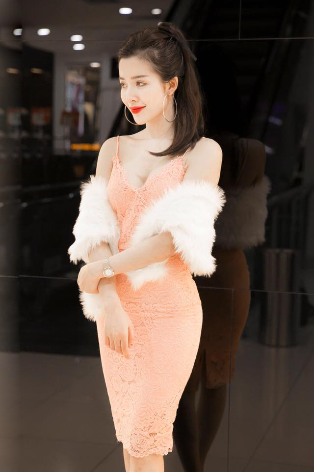 Đầm Ren Dây Cổ Chéo - 66